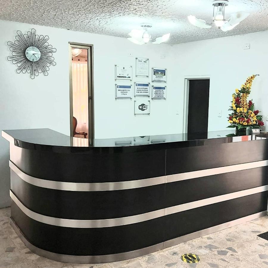 Hotel Emperador Barbosa  Luaran gambar