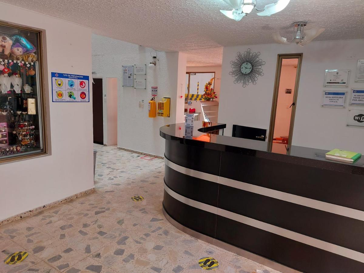 Hotel Emperador Barbosa  Luaran gambar