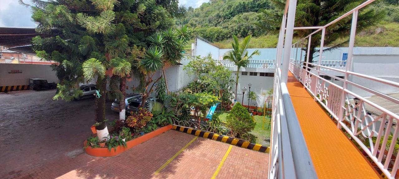 Hotel Emperador Barbosa  Luaran gambar