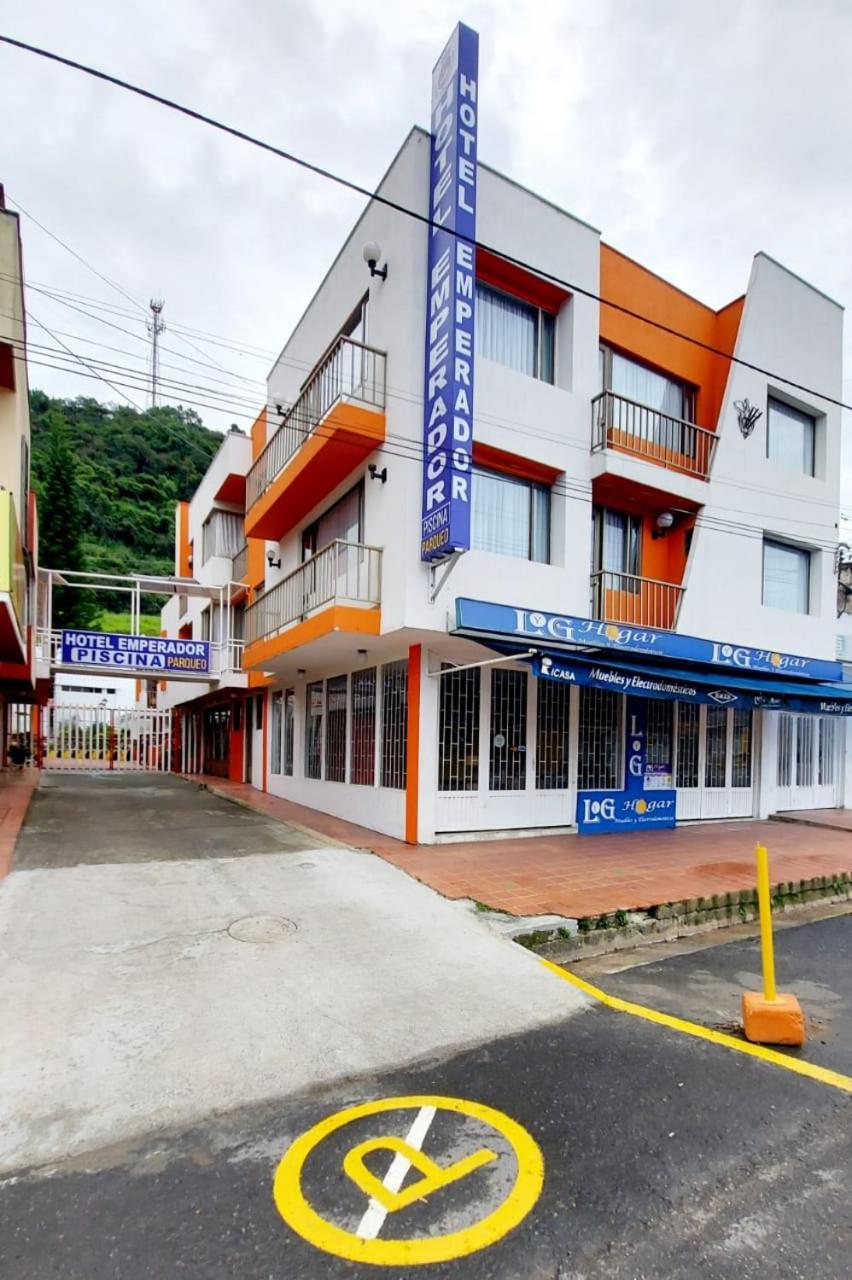 Hotel Emperador Barbosa  Luaran gambar