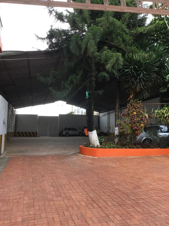 Hotel Emperador Barbosa  Luaran gambar