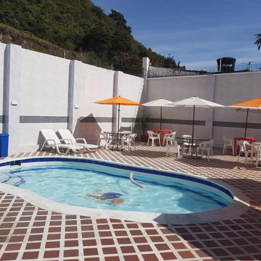 Hotel Emperador Barbosa  Luaran gambar